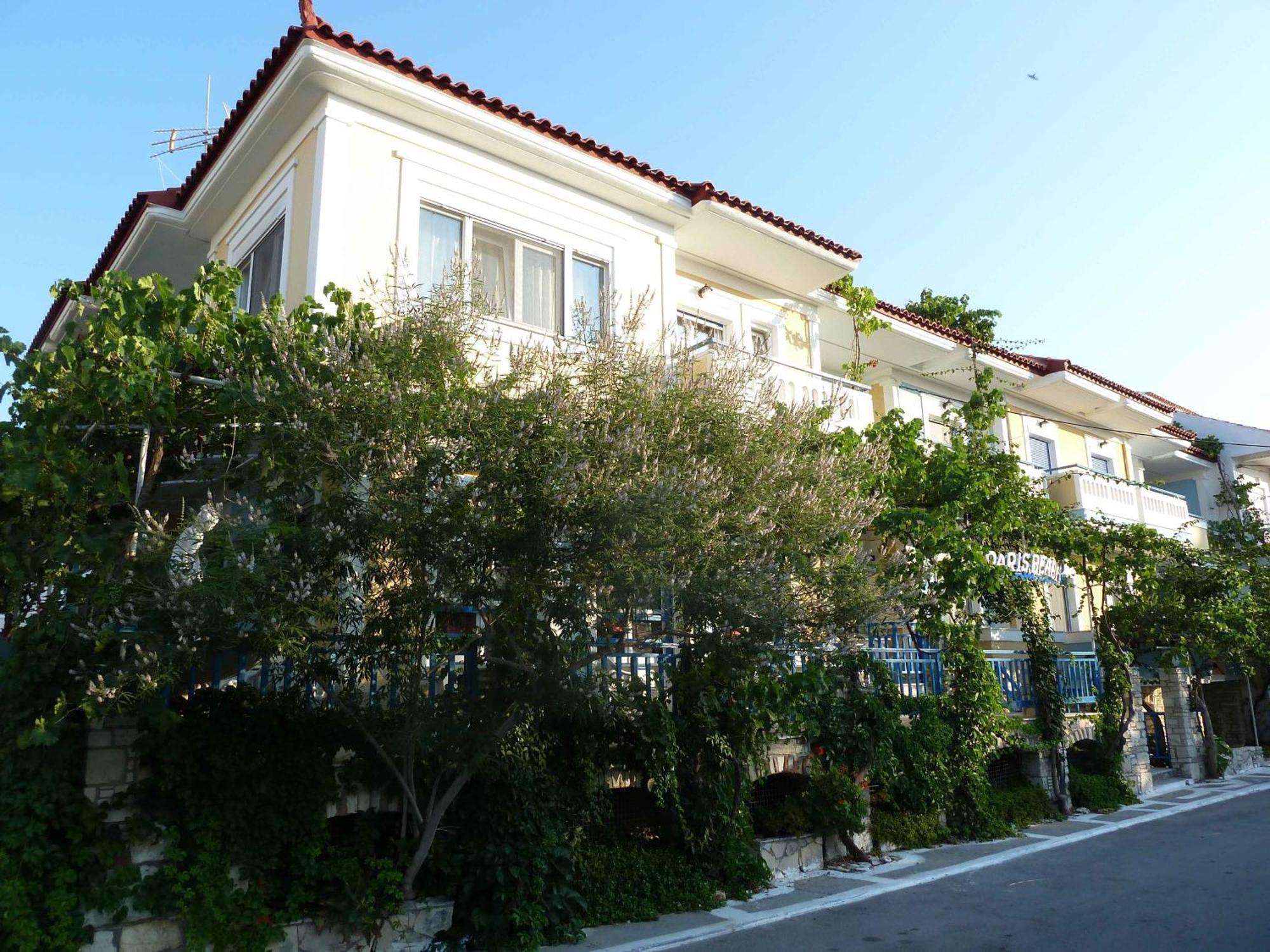 Paris Beach Hotel 아이레언 외부 사진