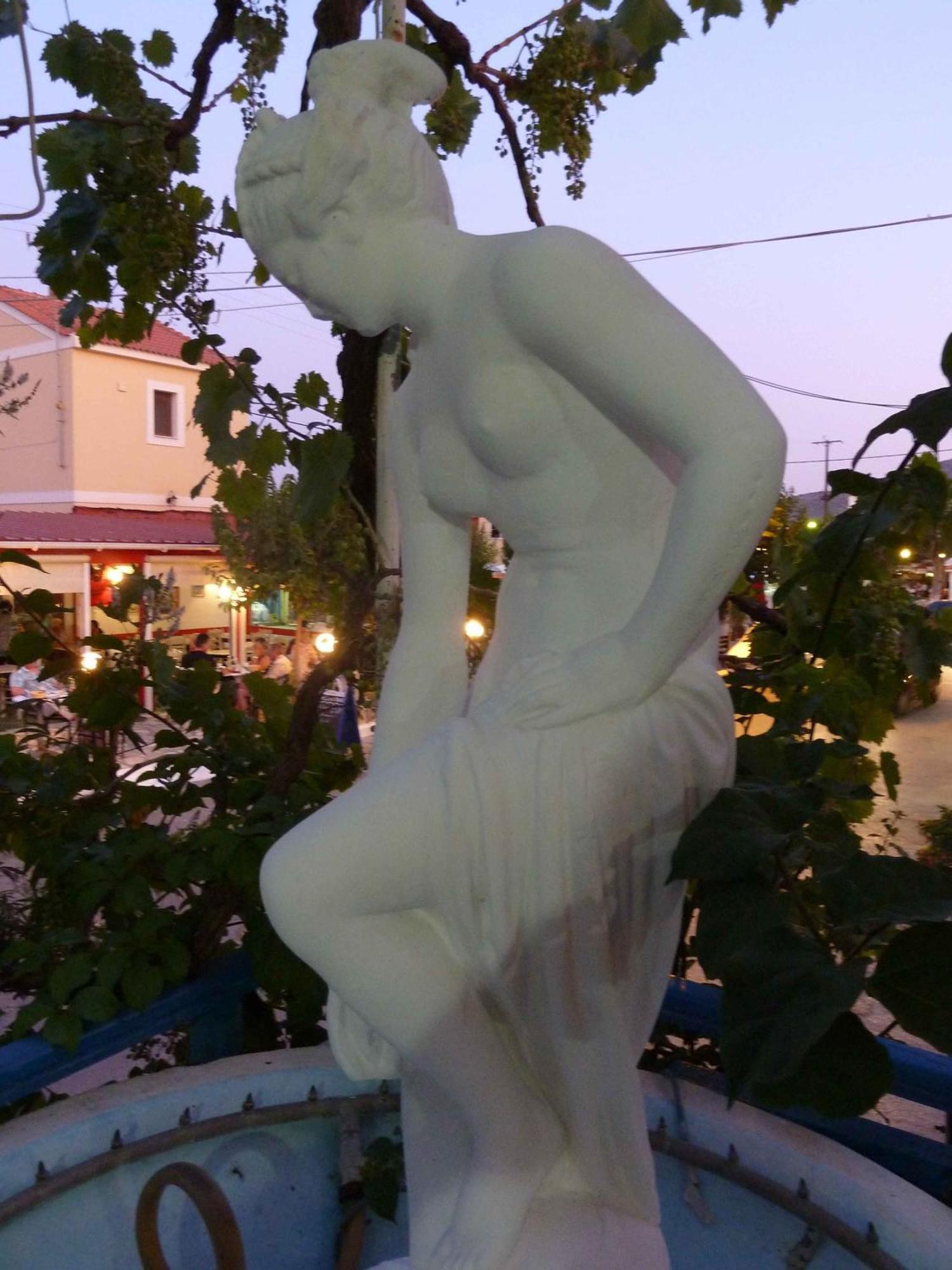 Paris Beach Hotel 아이레언 외부 사진